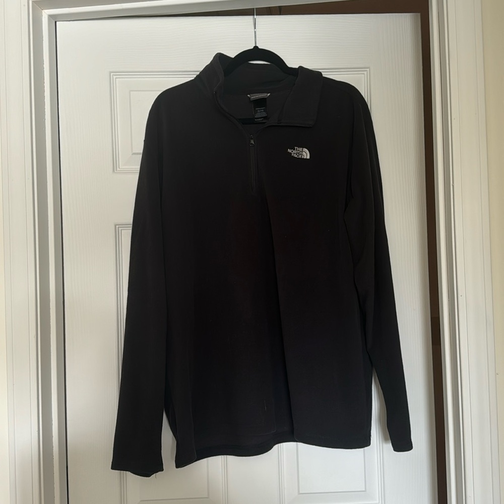 Men’s North Face 1/4 zip